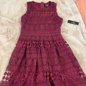 Lulus maroon lace dress brand new w/o tag
